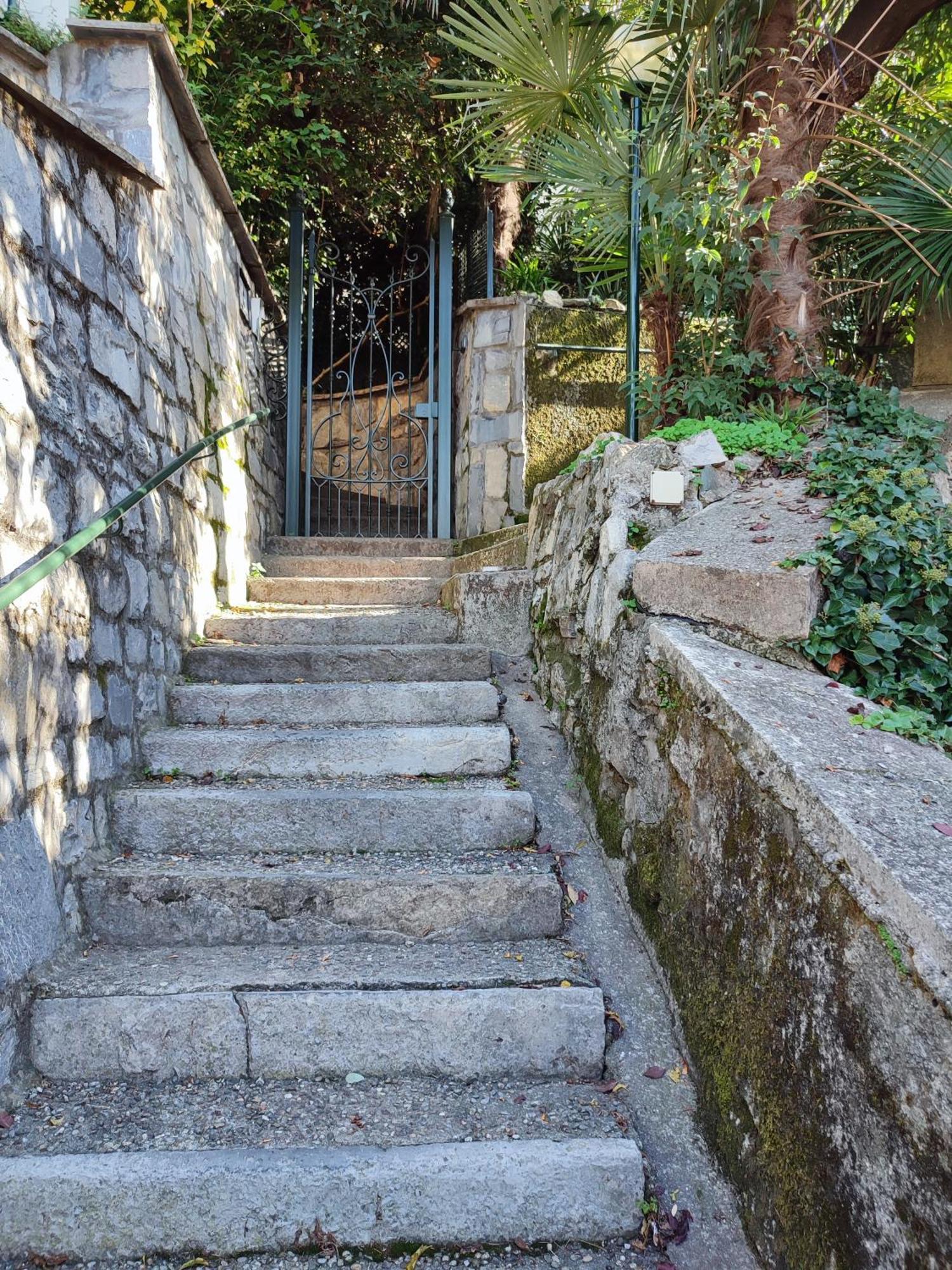 150 Steps To Heaven - By Myhomeincomo โกโม ภายนอก รูปภาพ